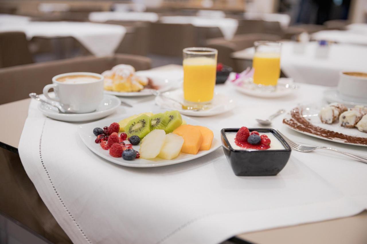 Hotel Politeama Palermo Dış mekan fotoğraf